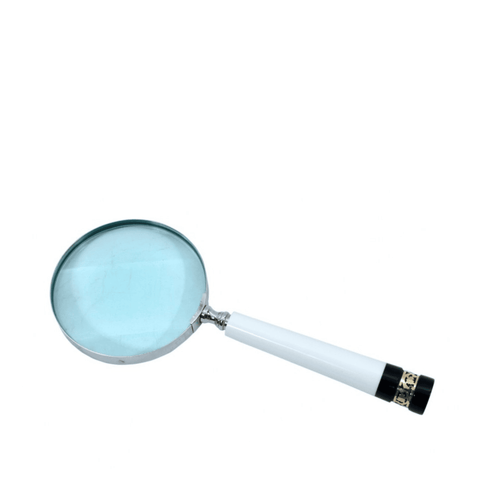 Le Monde - Marvel Magnifying Glass
