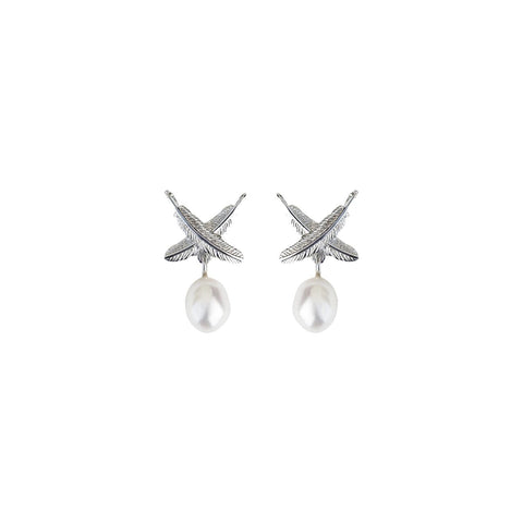 Boh Runga - Feather Kisses Pearl Studs