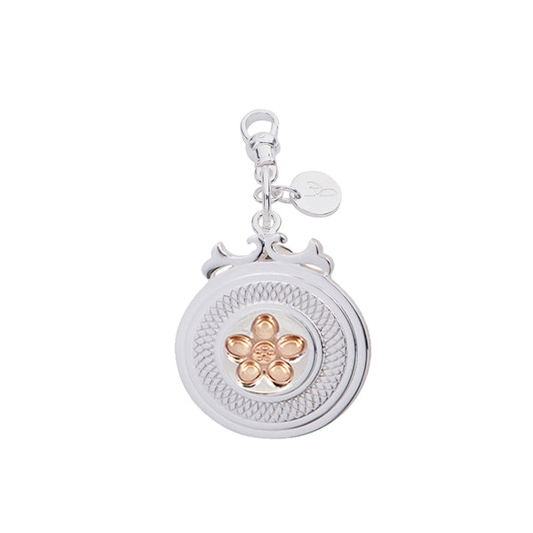 Daisy Sterling Silver Declaration Pendant "Bloom" - Small